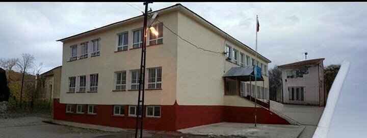 School Erkenek Mustafa Kemal Middle School, Dogansehir, photo