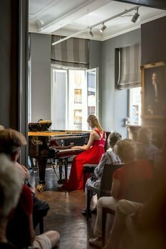 Гостиница B& x26; B Kwaadham 52 - Music Hotel Ghent в Генте
