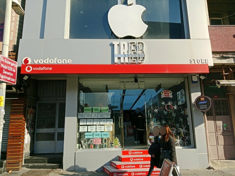 Mobile phone store Treb Technology, Istanbul, photo