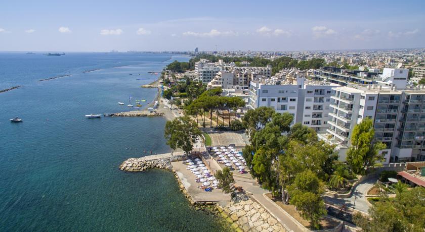 Фото Harmony Bay Hotel