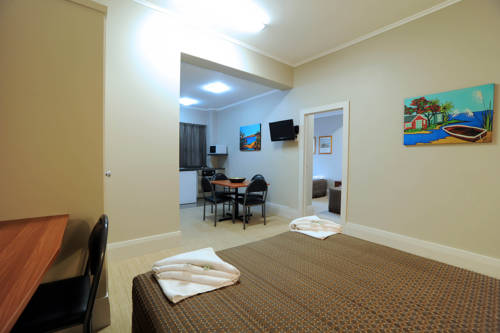 Фото Kiwi International Hotel