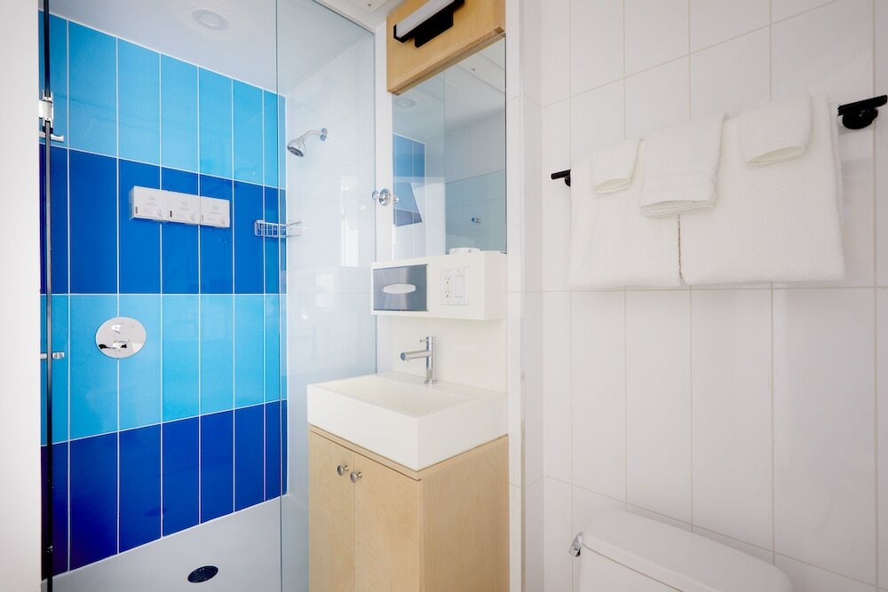 Фото The Beverley Hotel Queen West, Sonder