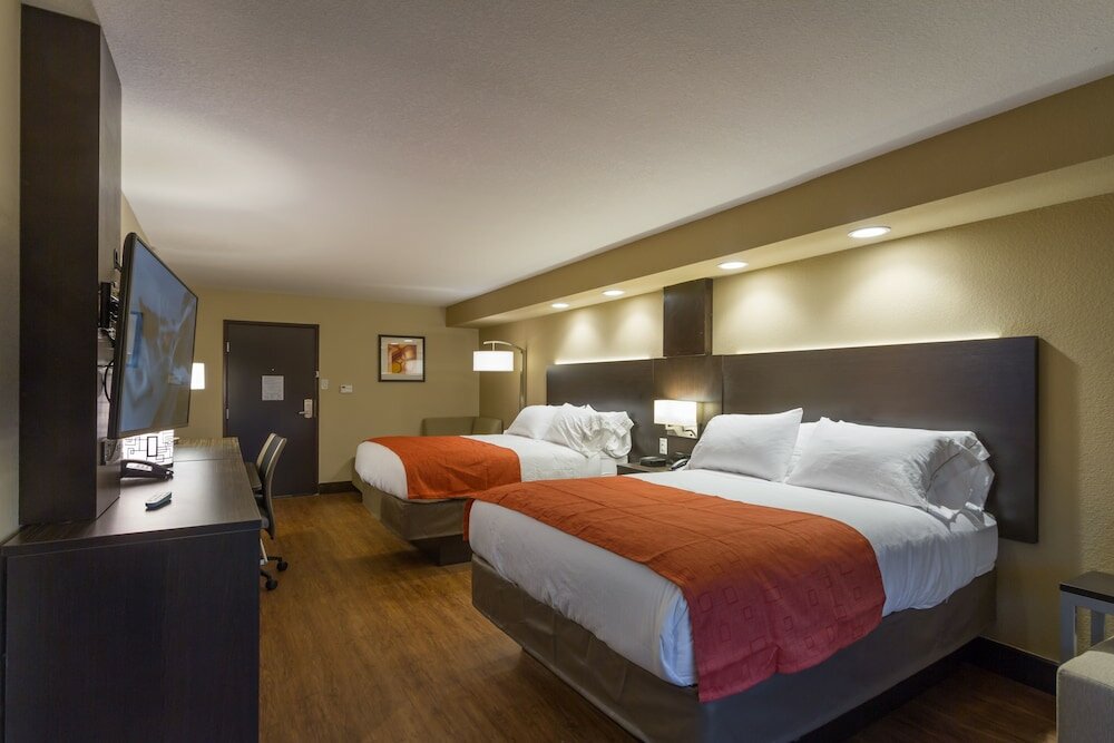 Фото Holiday Inn Express & Suites San Antonio Medical-Six Flags, an Ihg Hotel