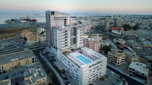Гостиница Radisson Blu Hotel Larnaca в Ларнаке