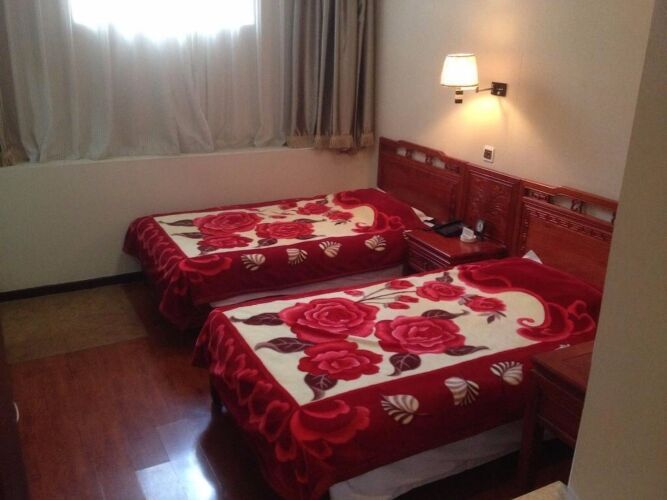 Фото Beijing Hyde Courtyard Hotel