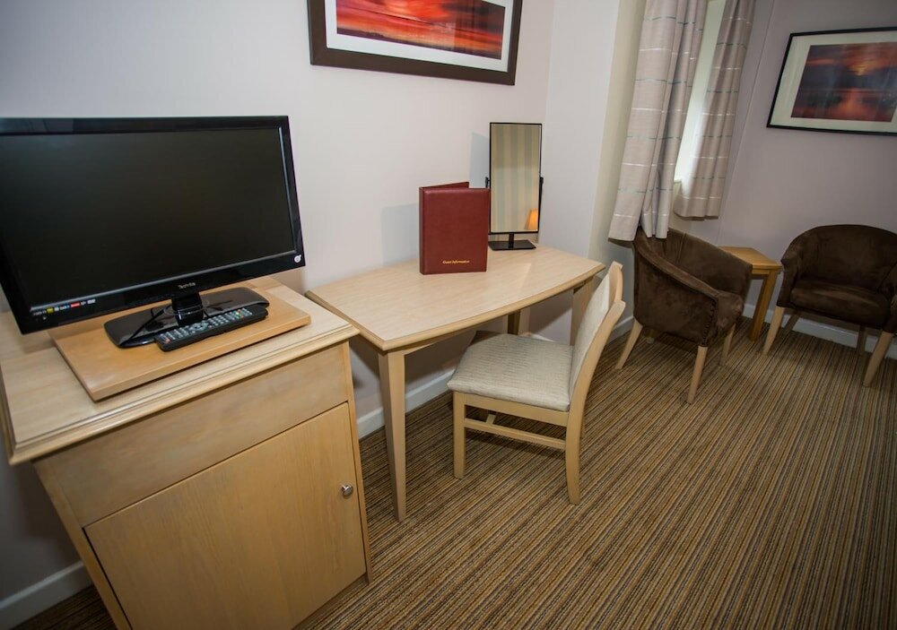 Фото The Manor Guesthouse