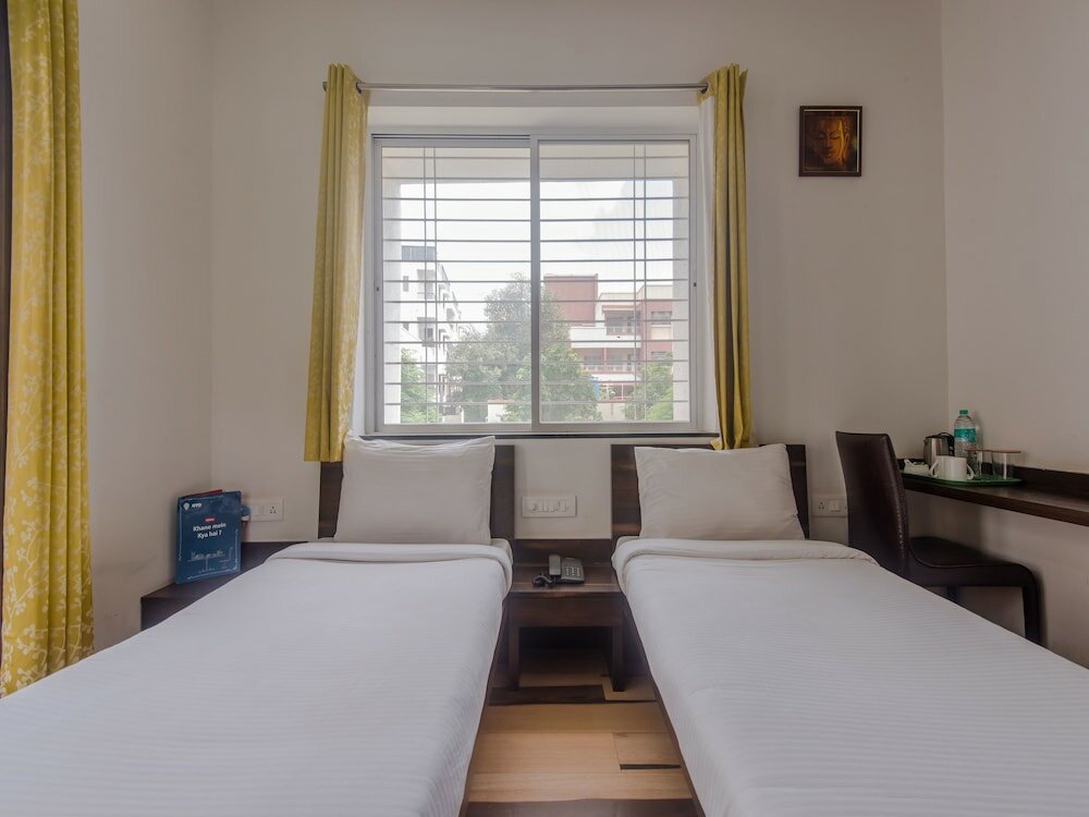 Фото Oyo 9738 Hotel House Khas Suites