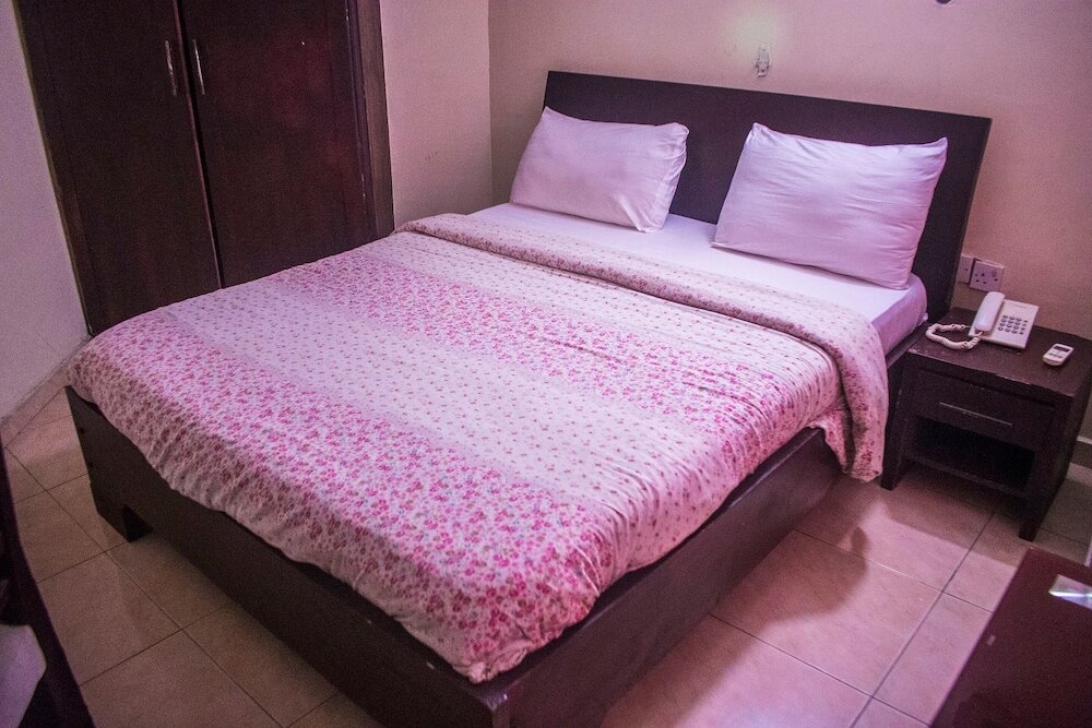 Фото Peerage Retreat and Resort