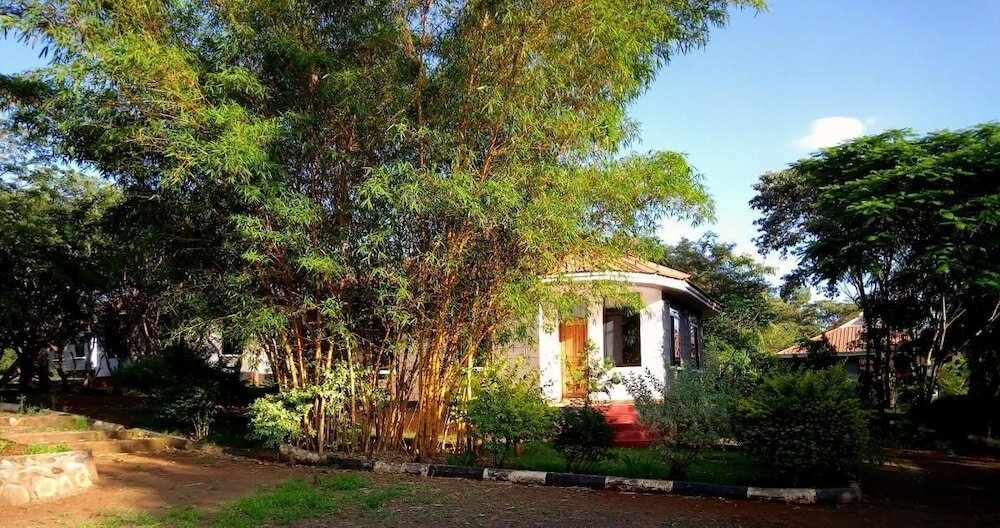 Фото Green Hills Lodge