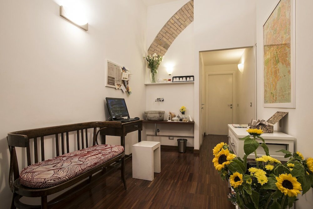 Фото Arco del Lauro Bed & Breakfast