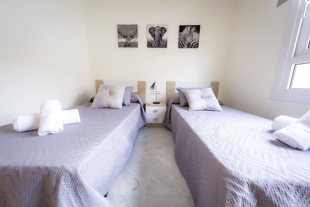 Фото Apartamentos Puerto Almerimar