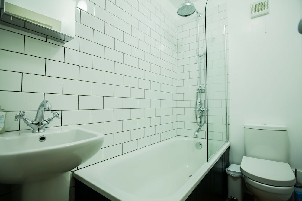 Фото Stunning Central Richmond with garden