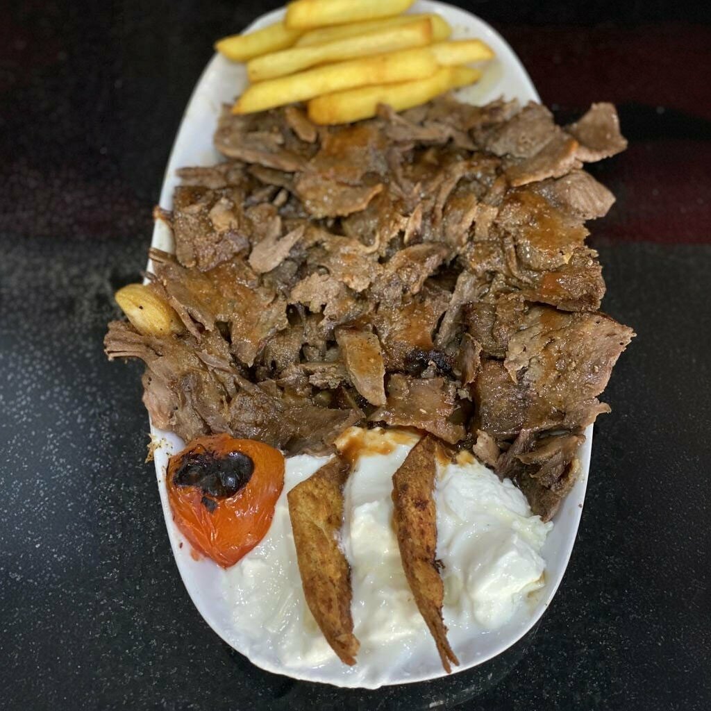 Restaurant Red. Tabu Doner, Batman, photo