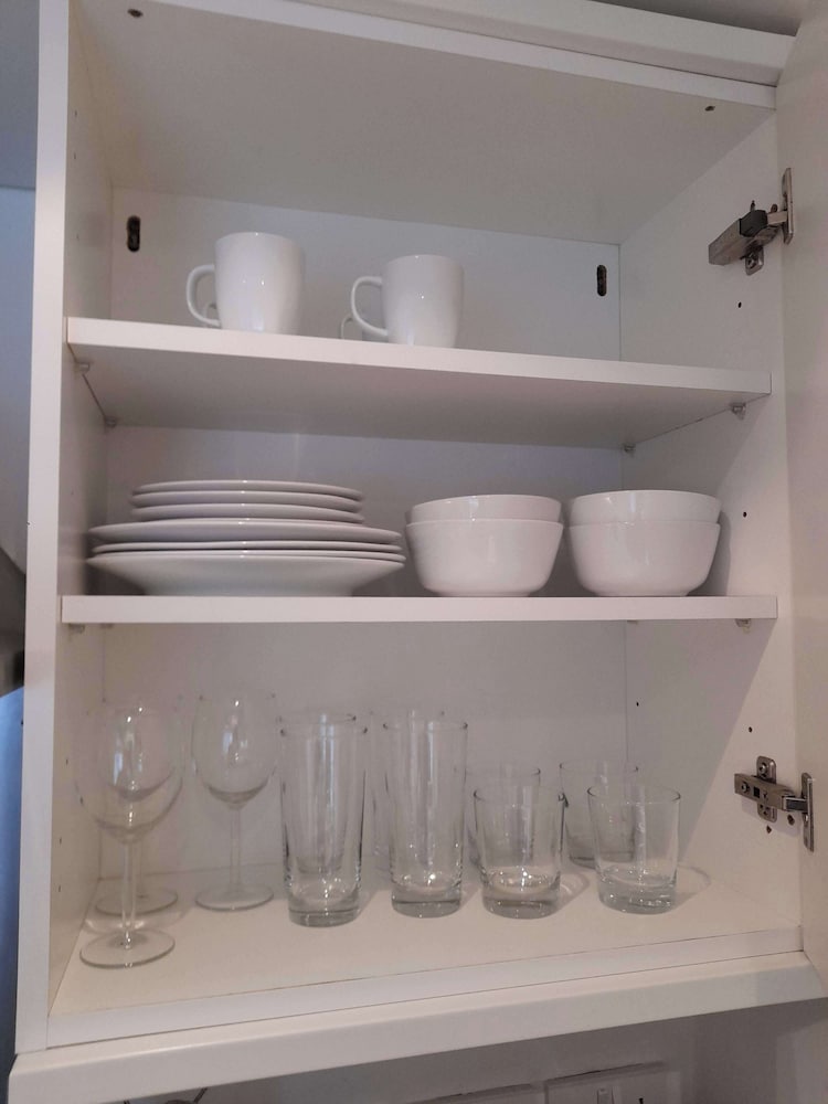 Фото Earl's Court - Longridge Road