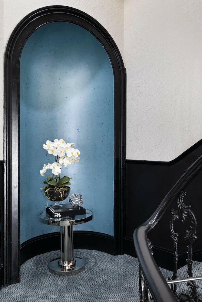 Фото The Crescent Hyde Park