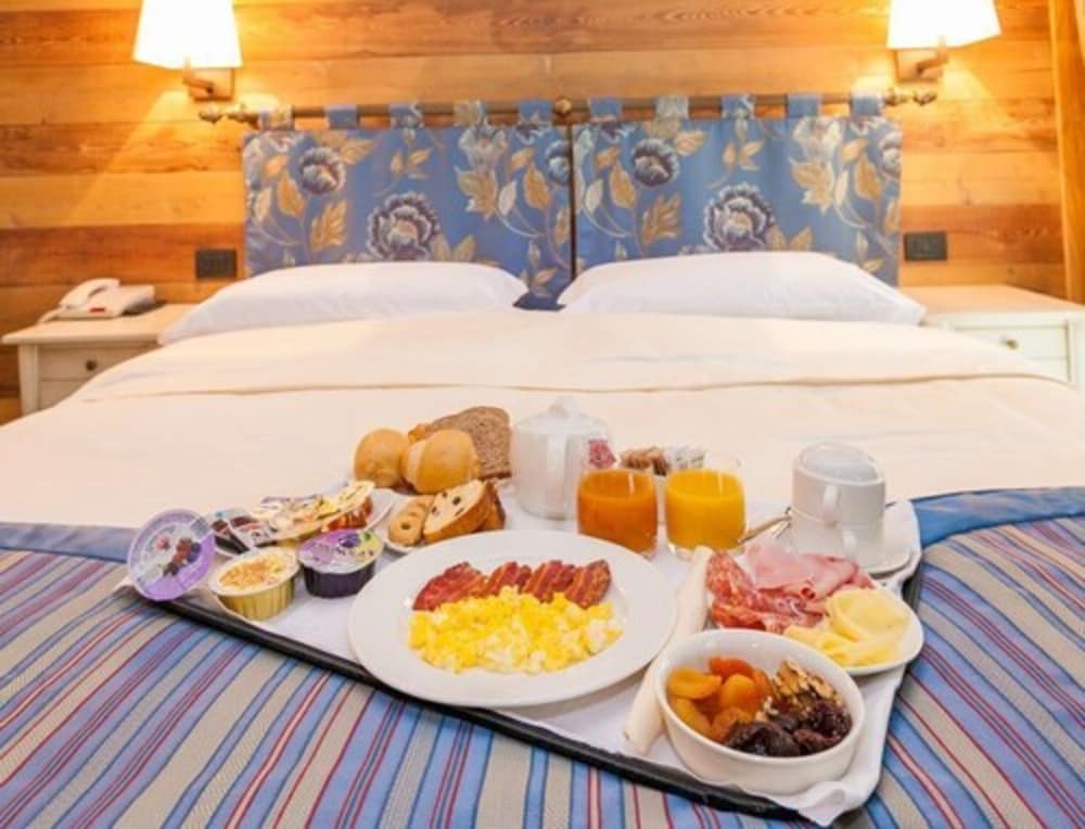 Фото Hotel Lo Scoiattolo