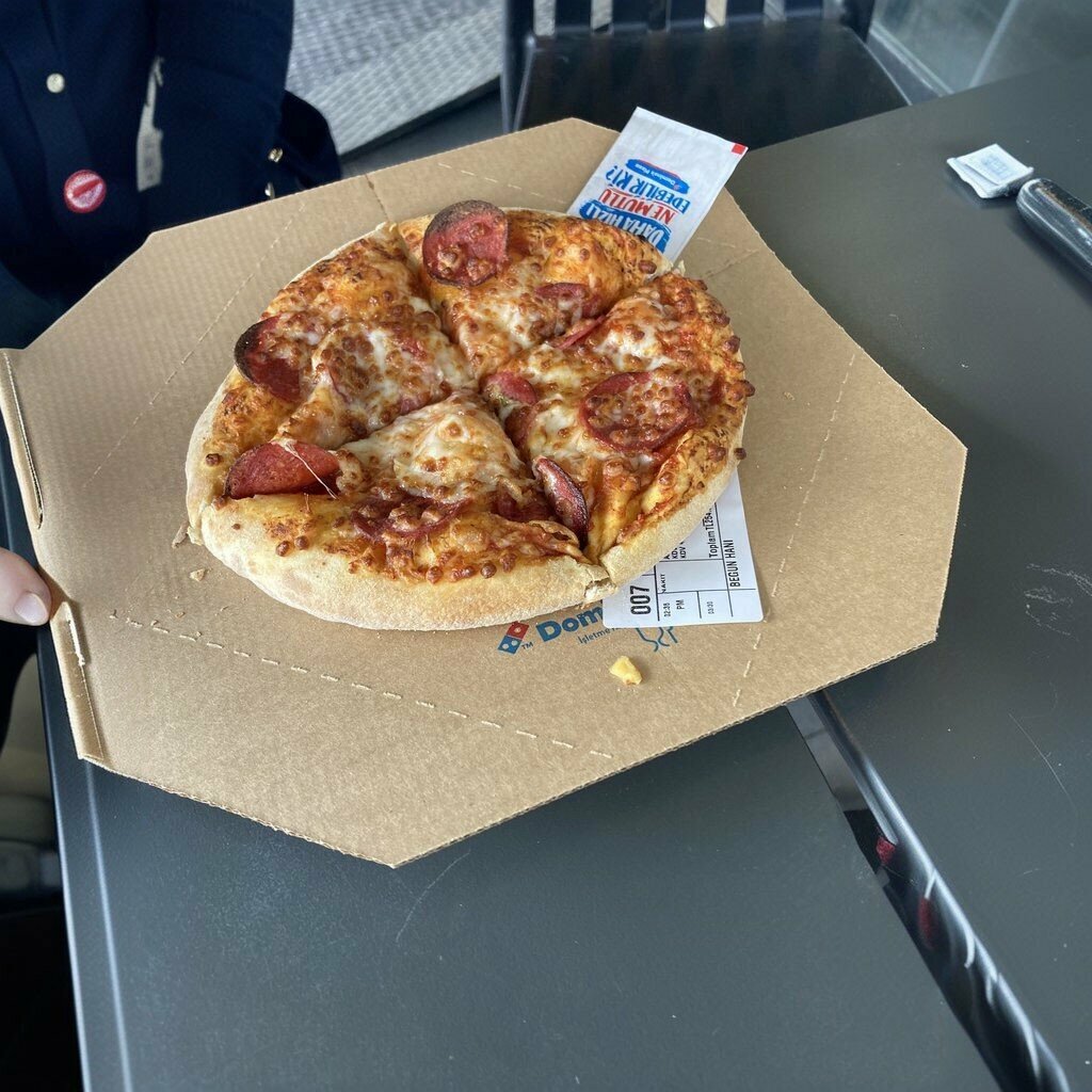 Пиццерия Domino's Pizza Akçay, Эдремит, фото