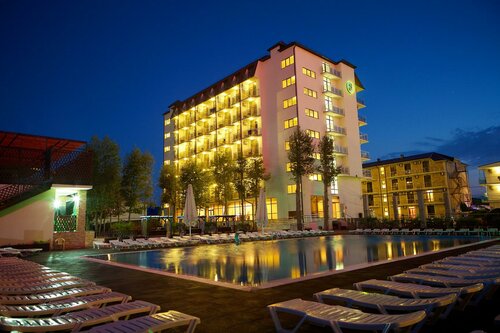 Внешний вид отеля Эмеральд в Витязево, фото 3