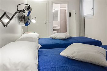 Фото Casa Fola - City Centre Rooms