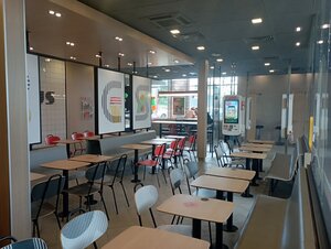 Vkusno — i tochka (ulitsa 3-go Internatsionala, 10), comida rápida