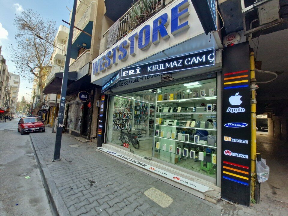Electronic goods store Weststore, Izmir, photo