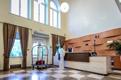 Гостиница Hotel Lapad в Дубровнике