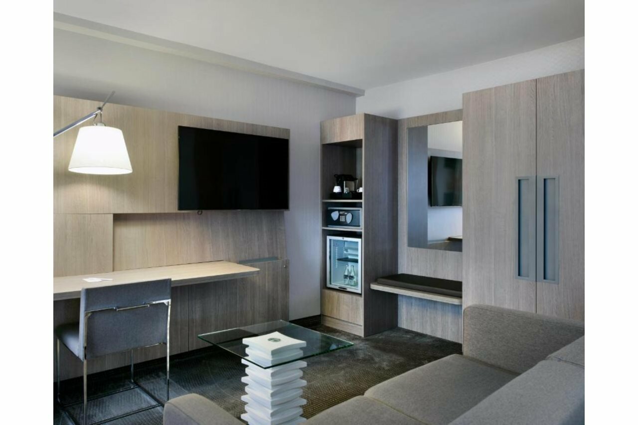 Фото DoubleTree by Hilton Ottawa Downtown