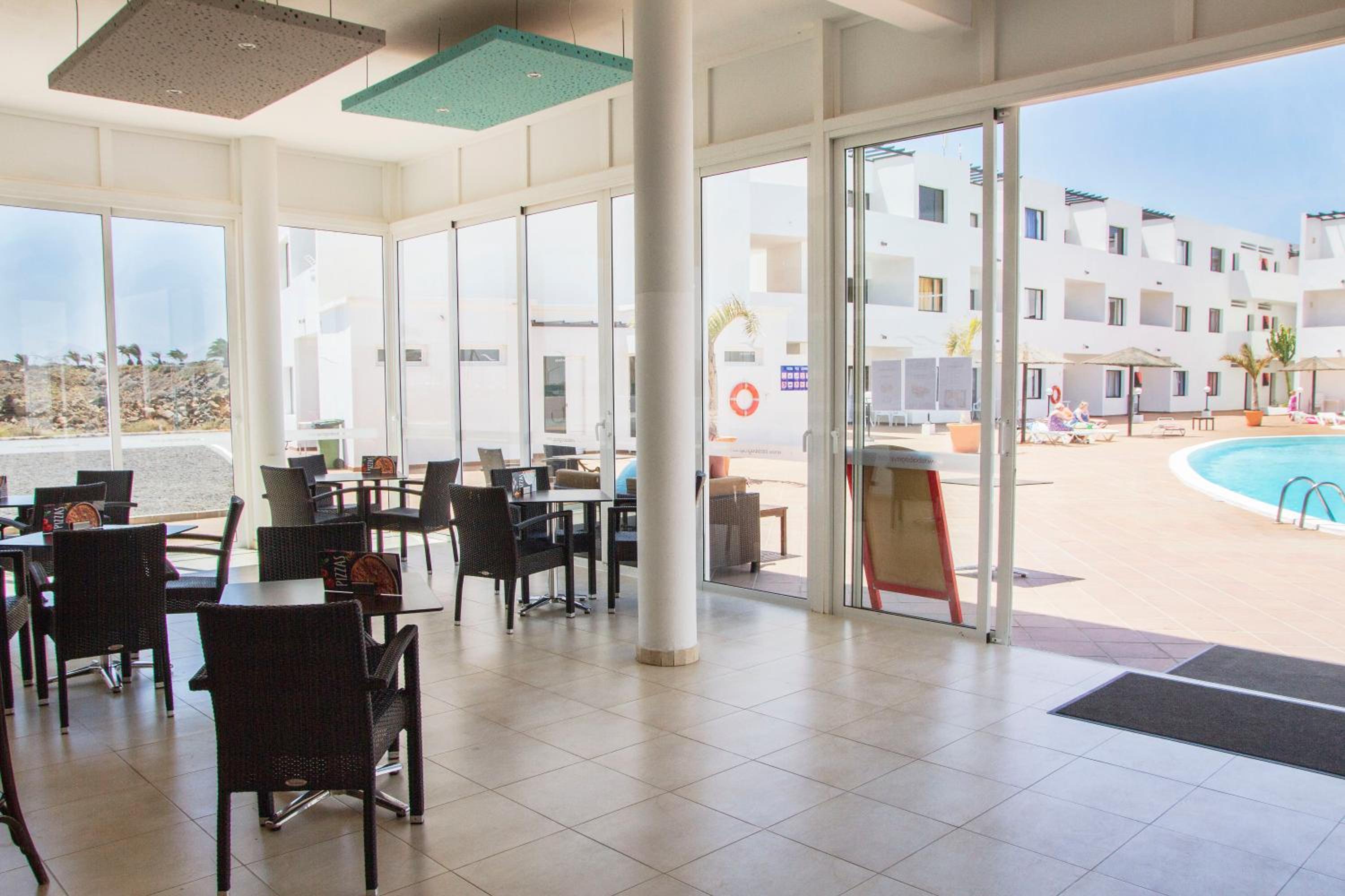 Фото Apartamentos Lanzarote Paradise