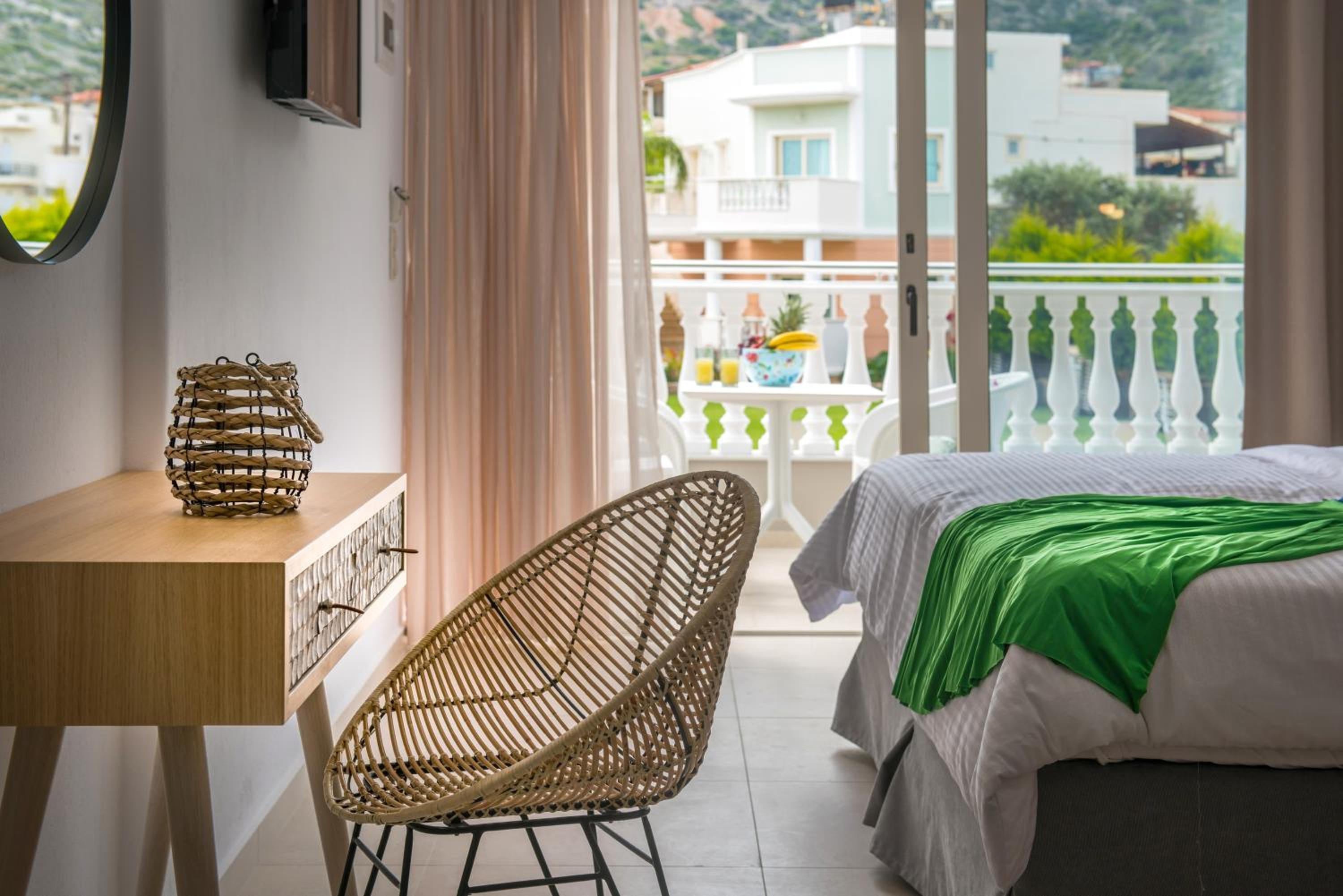 Фото Sarpidon Apartments