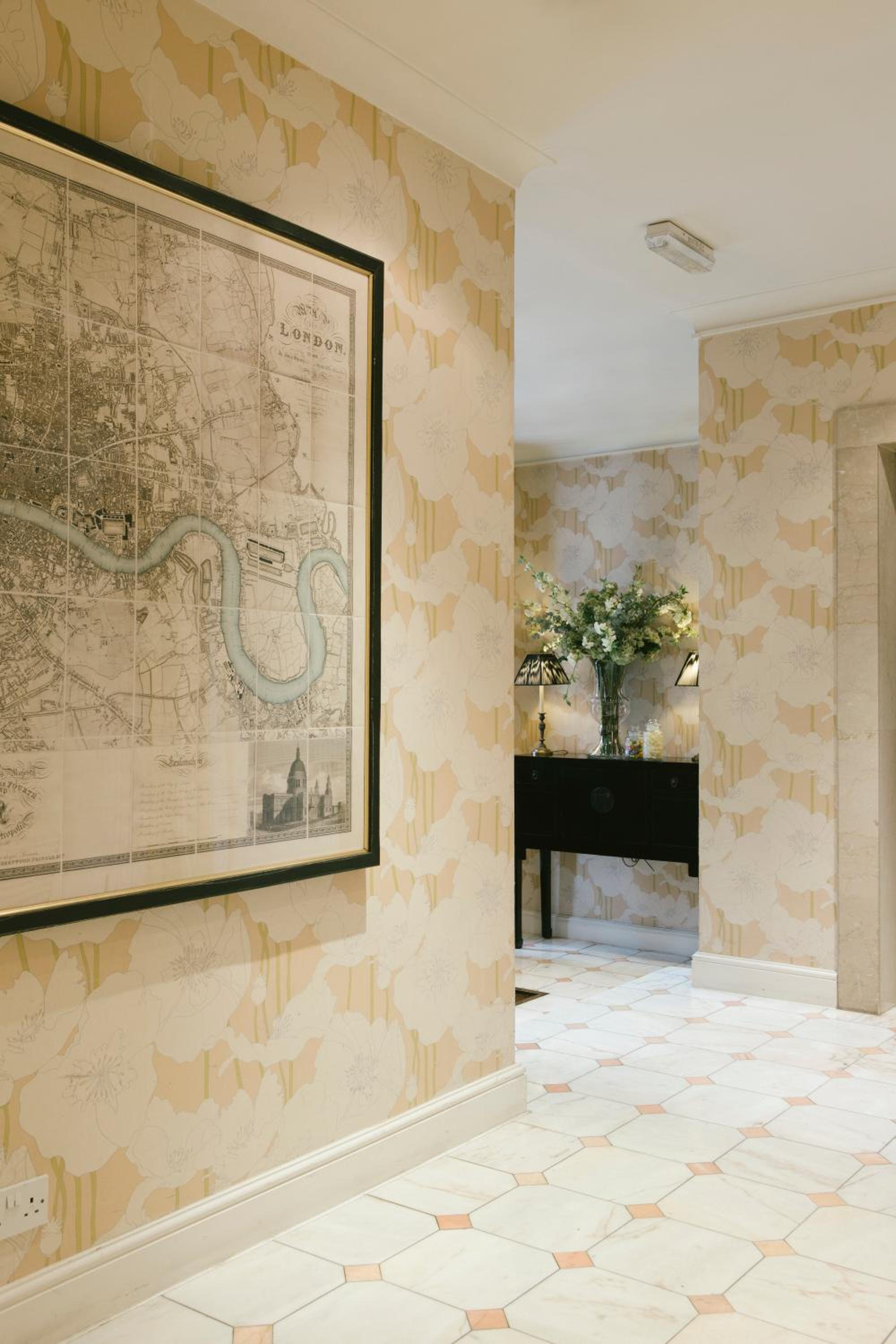 Фото Europa House Apartments