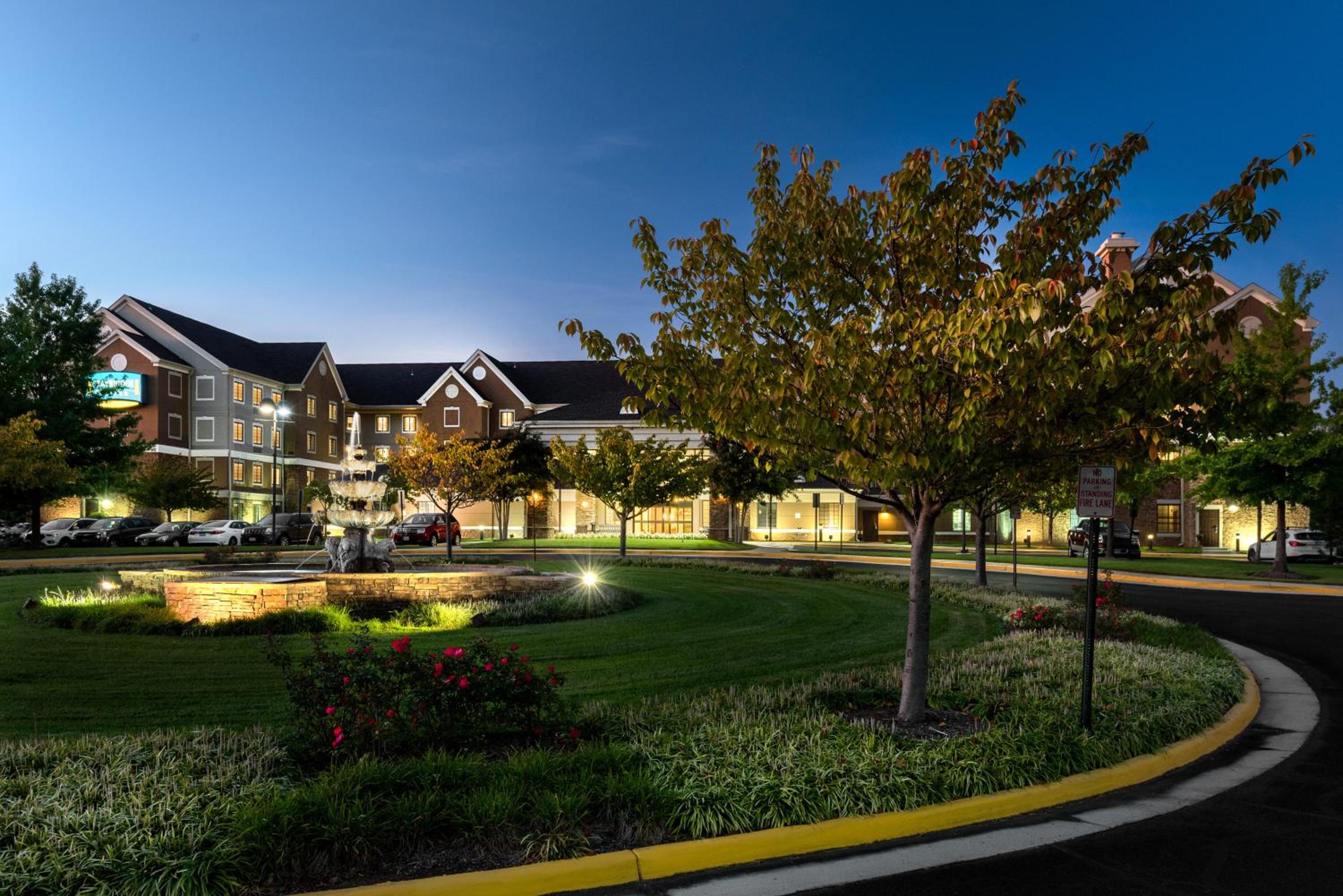 Фото Staybridge Suites Chantilly - Dulles Airport, an Ihg Hotel