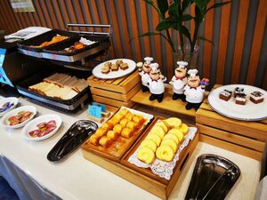 Гостиница Holiday Inn Express Wuhan Optical Valley