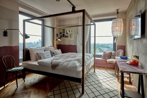 Гостиница 25hours Hotel Duesseldorf Das Tour