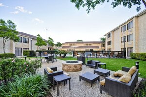 Гостиница Courtyard by Marriott Houston I-10 West/Energy Corridor