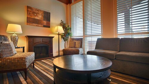 Гостиница Best Western Valencia Inn в Санта-Кларите