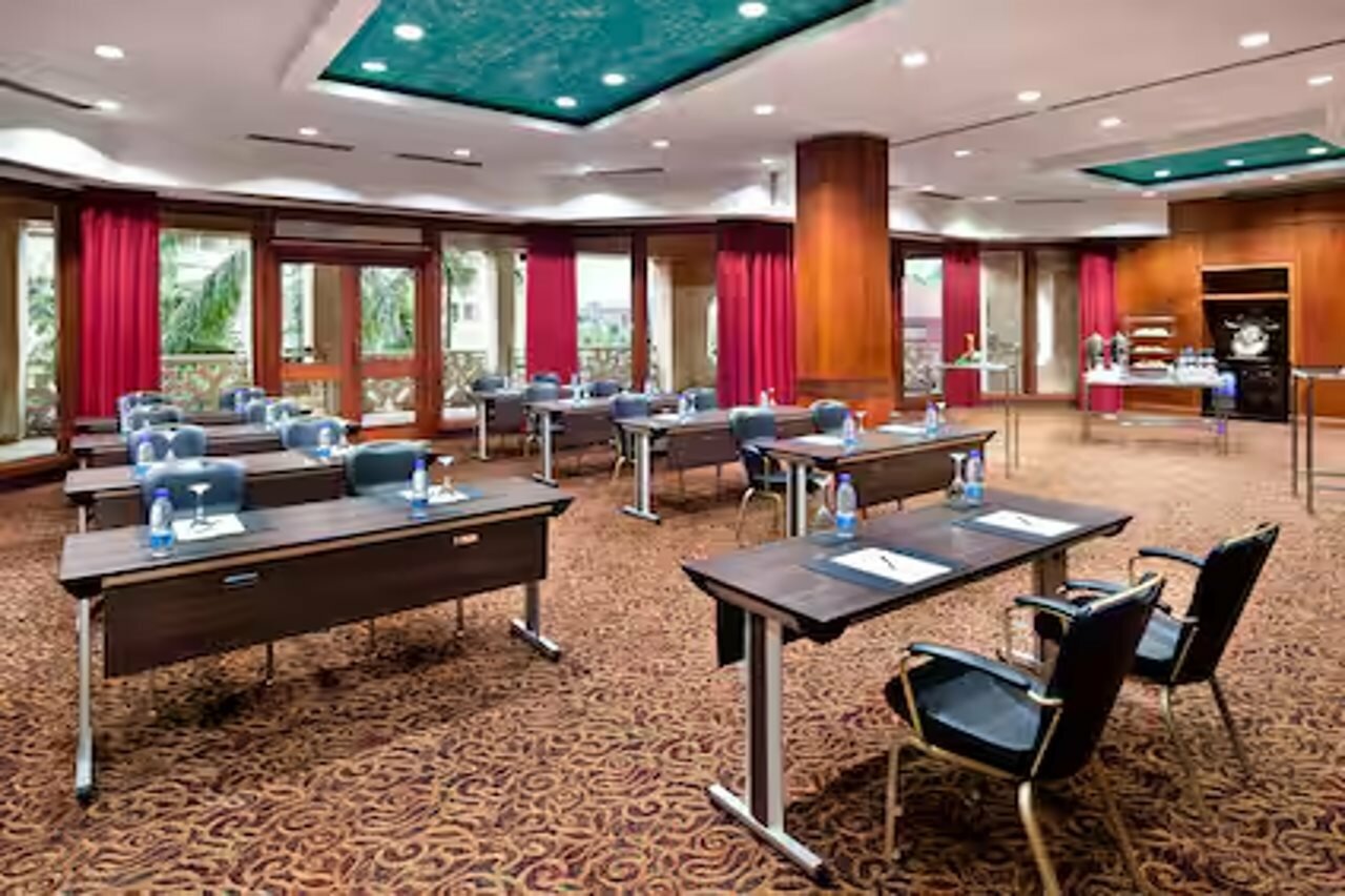 Фото Hilton Yaounde