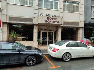 Гостиница Монополь в Стамбуле