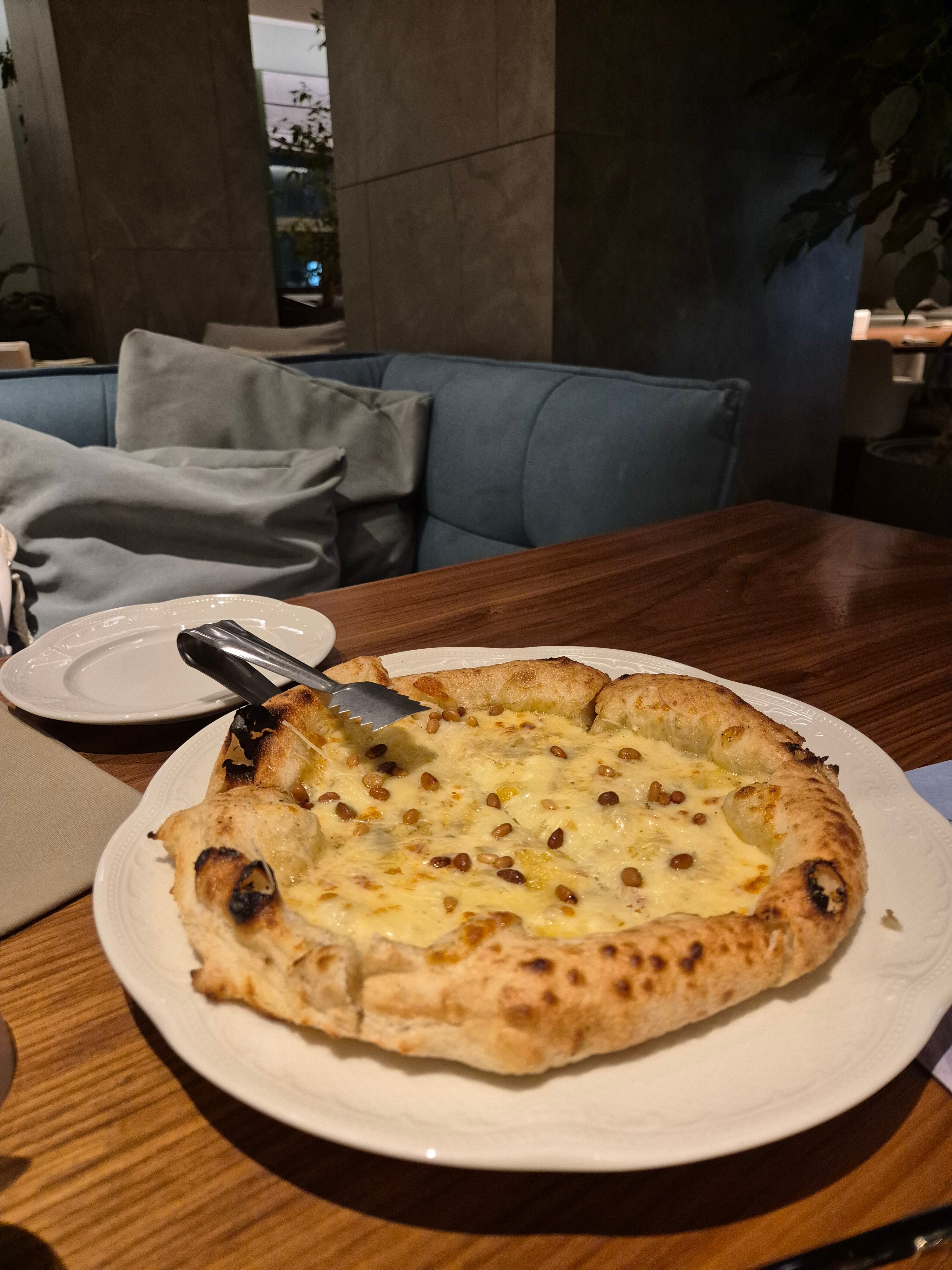 Фото FarFour Inn & Suite