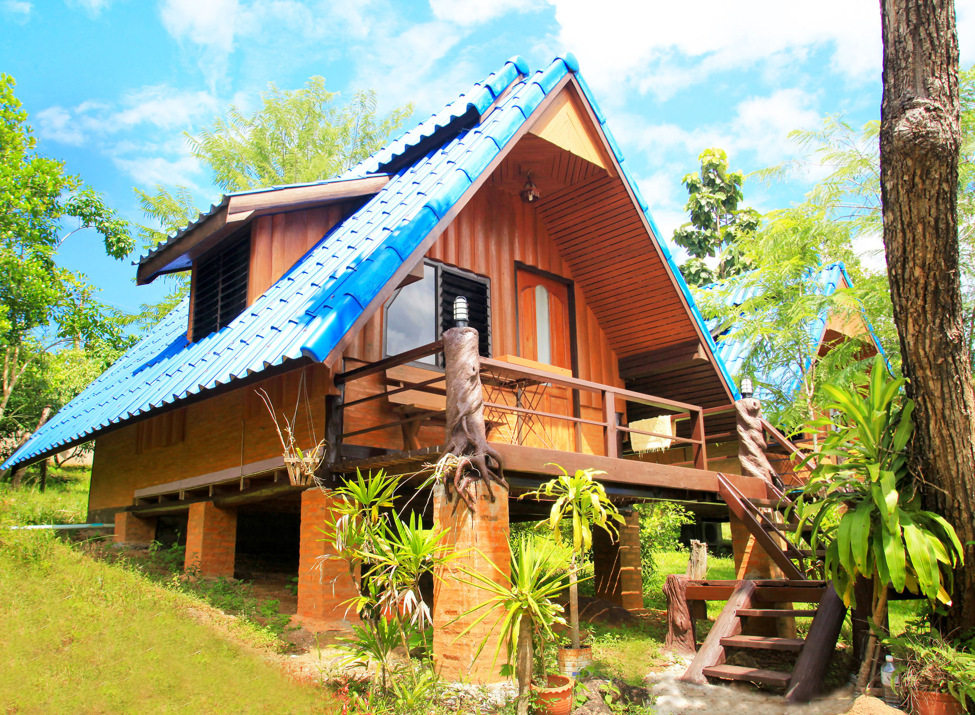 Фото Banphu Montalang Resort