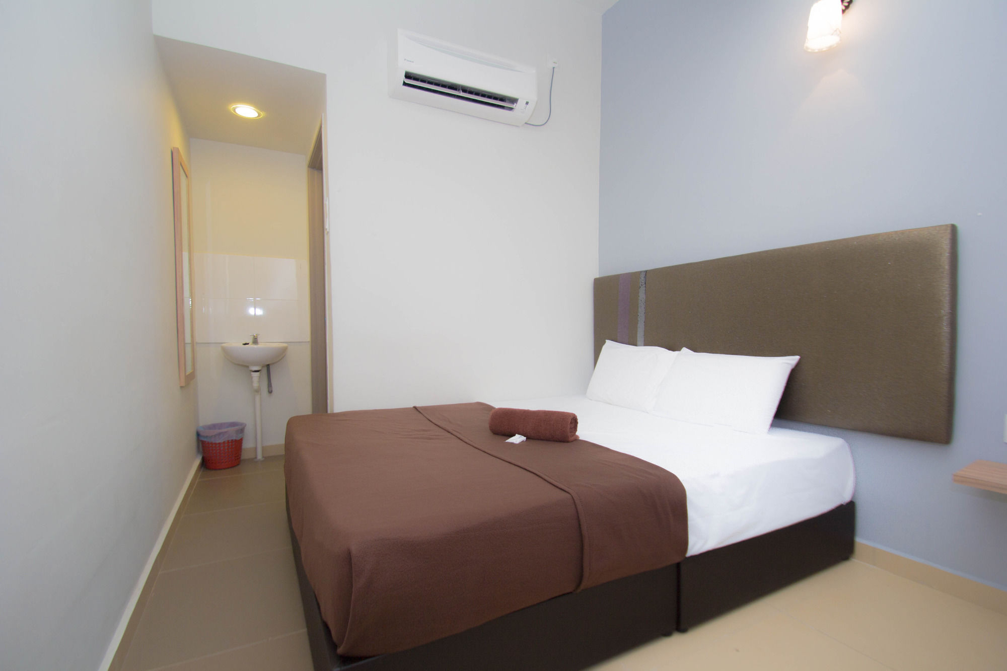 Фото Oyo 90553 Hotel 24 Seven