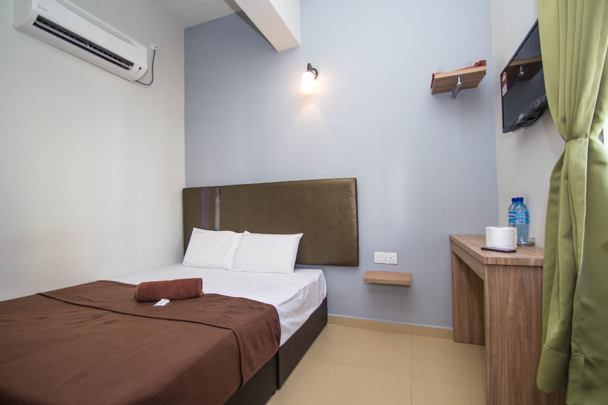 Фото Oyo 90553 Hotel 24 Seven