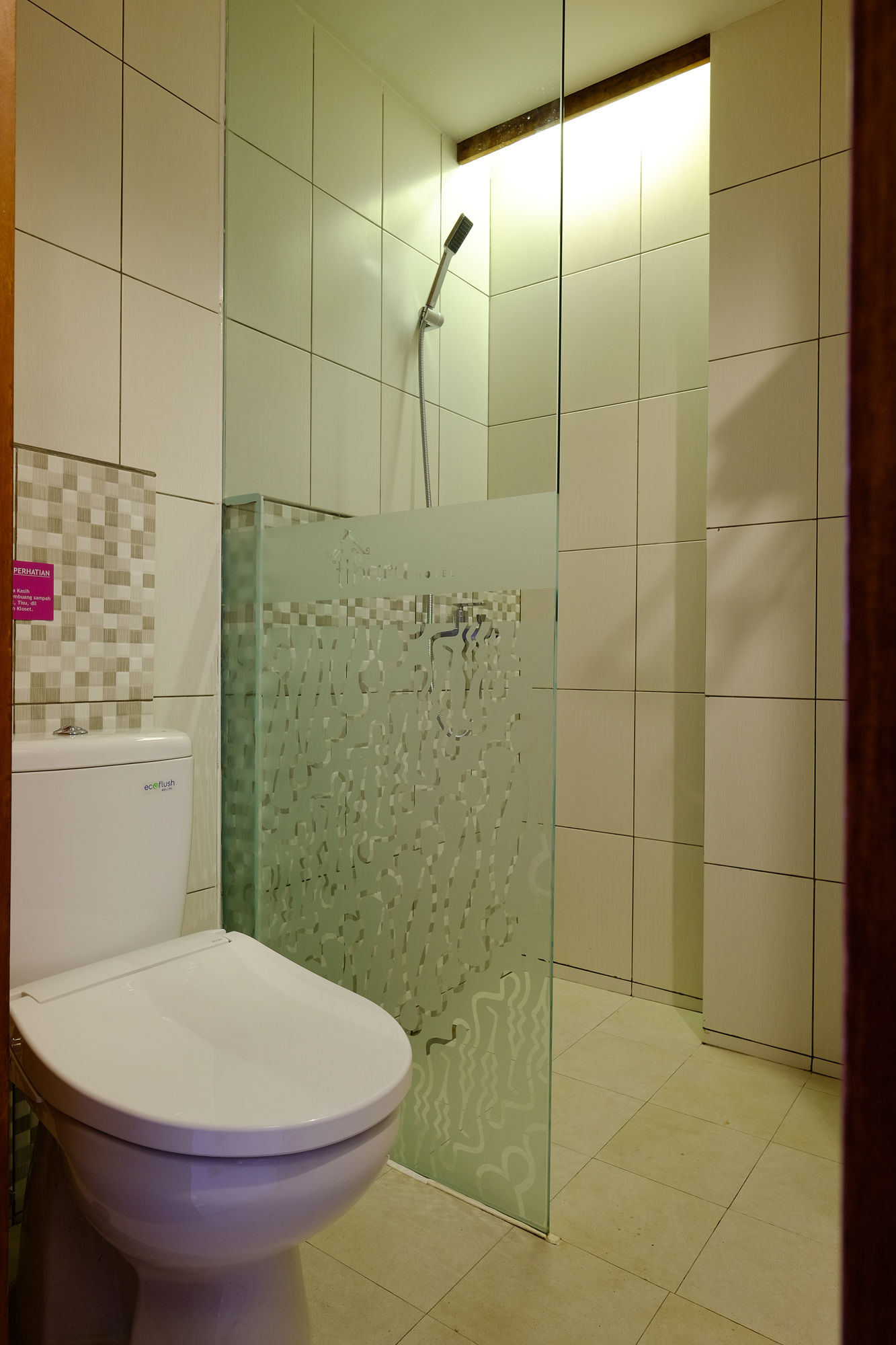 Фото Tibera Hotel Cibeunying