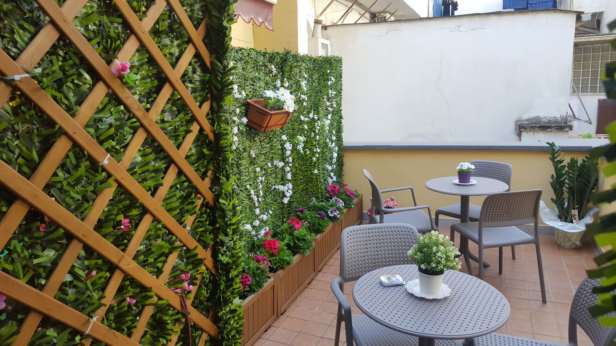 Фото Chiaia Suites