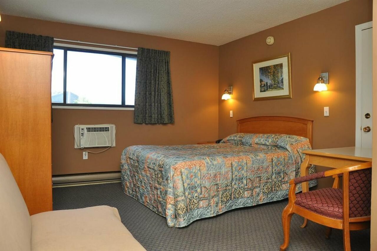 Фото Canadas Best Value Inn Kelowna