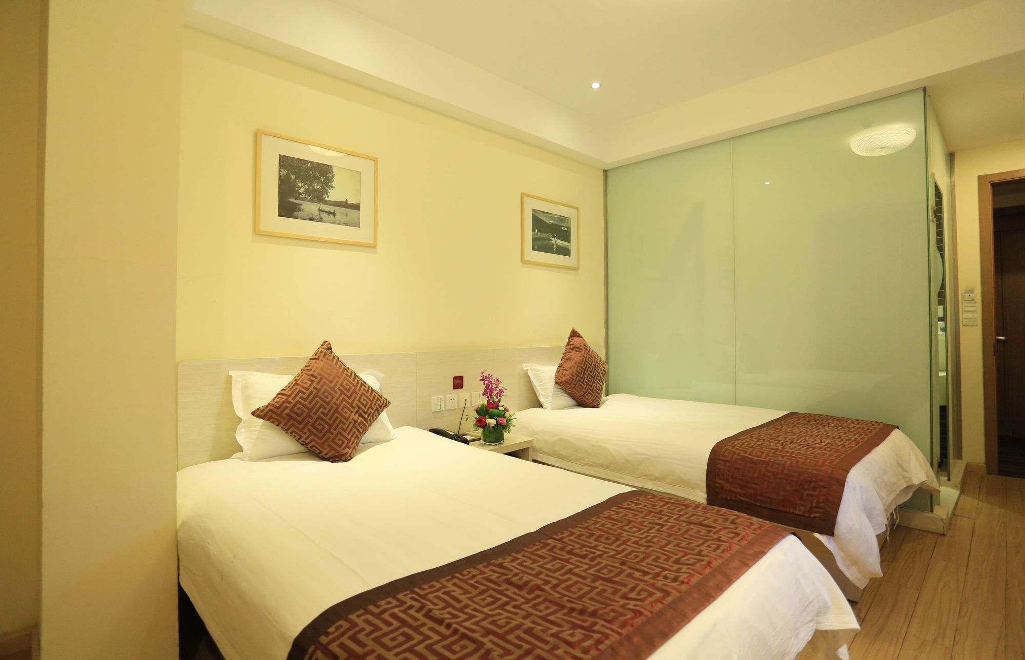 Фото Wuyang Inn Hangzhou