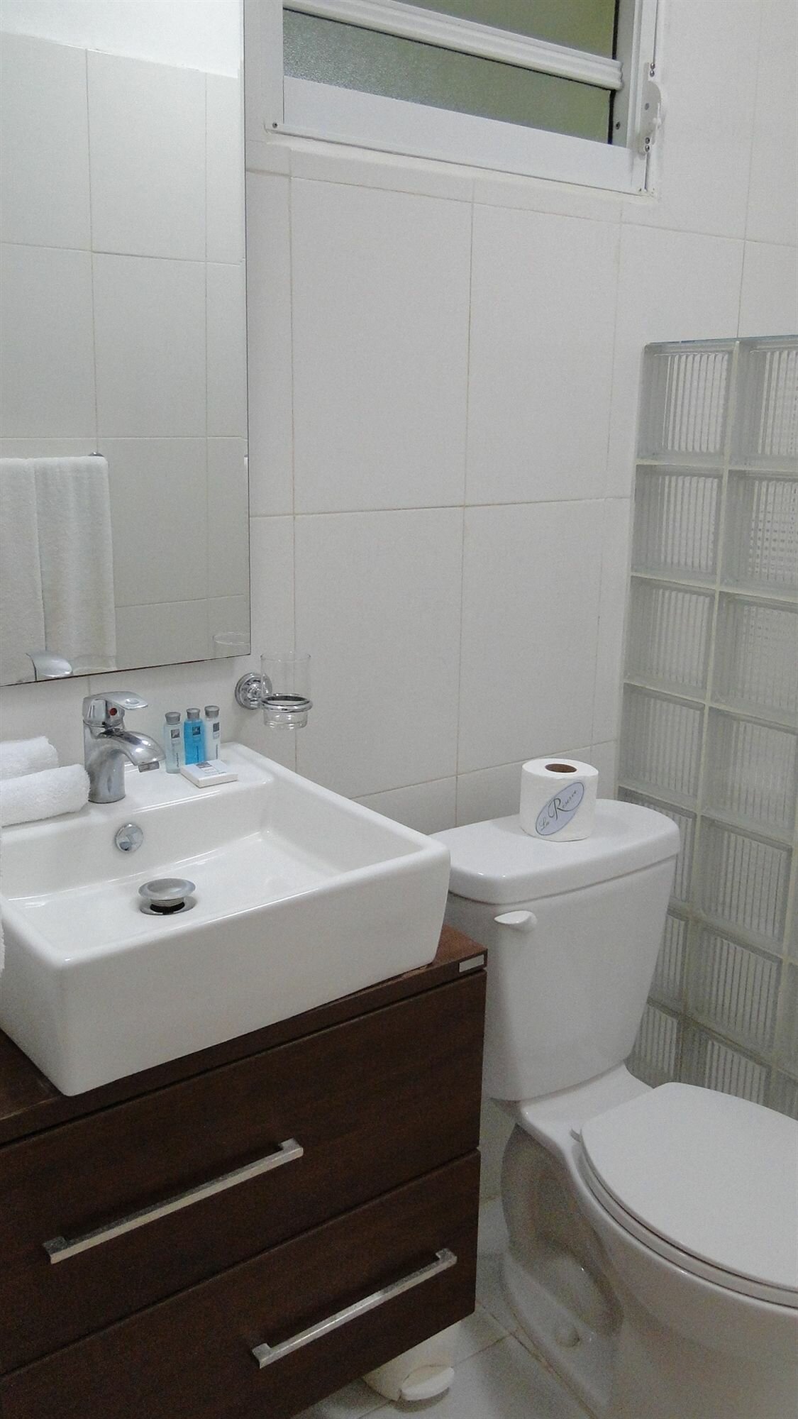 Фото La Reserve Hotel