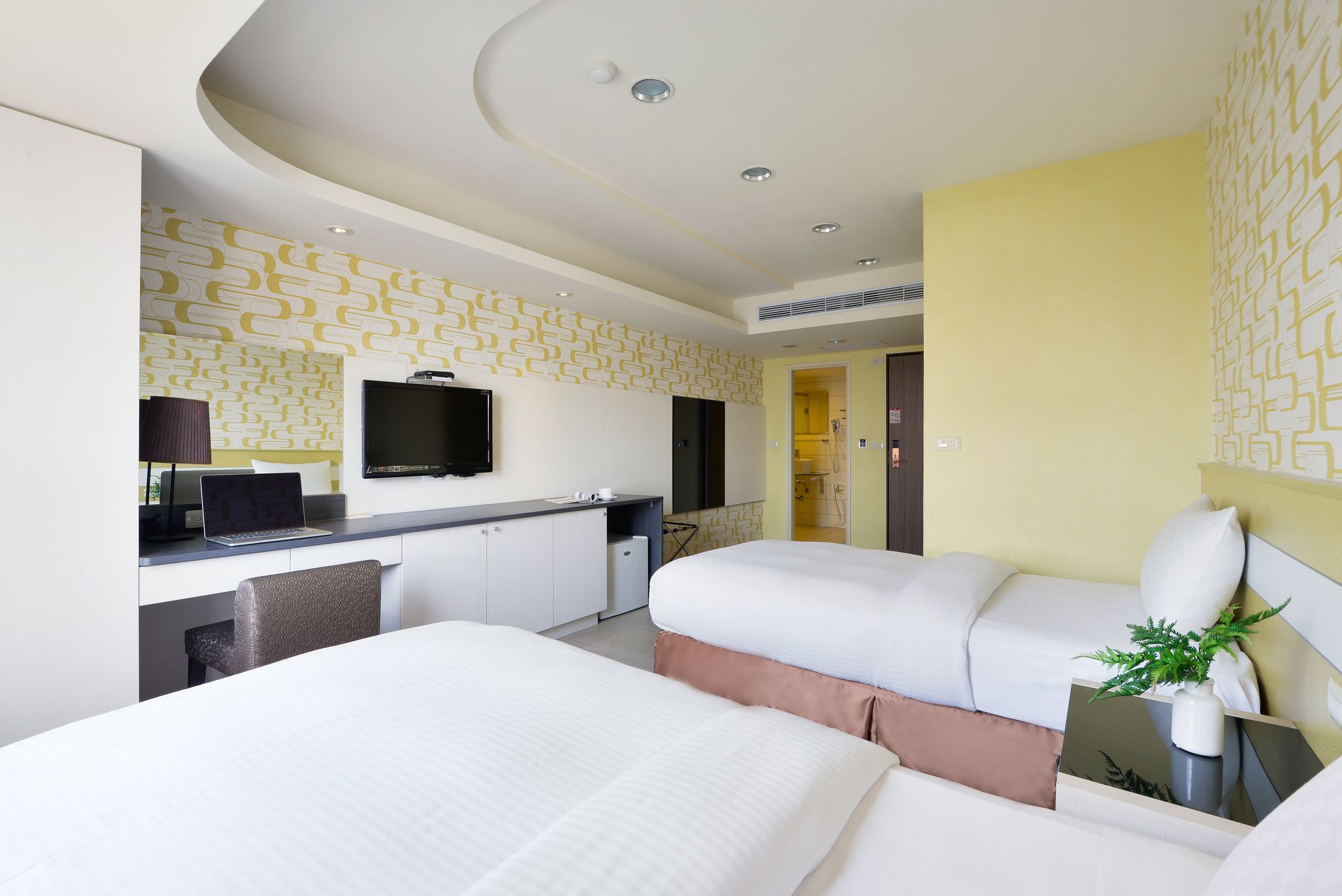 Фото Taichung One Chung Hotel