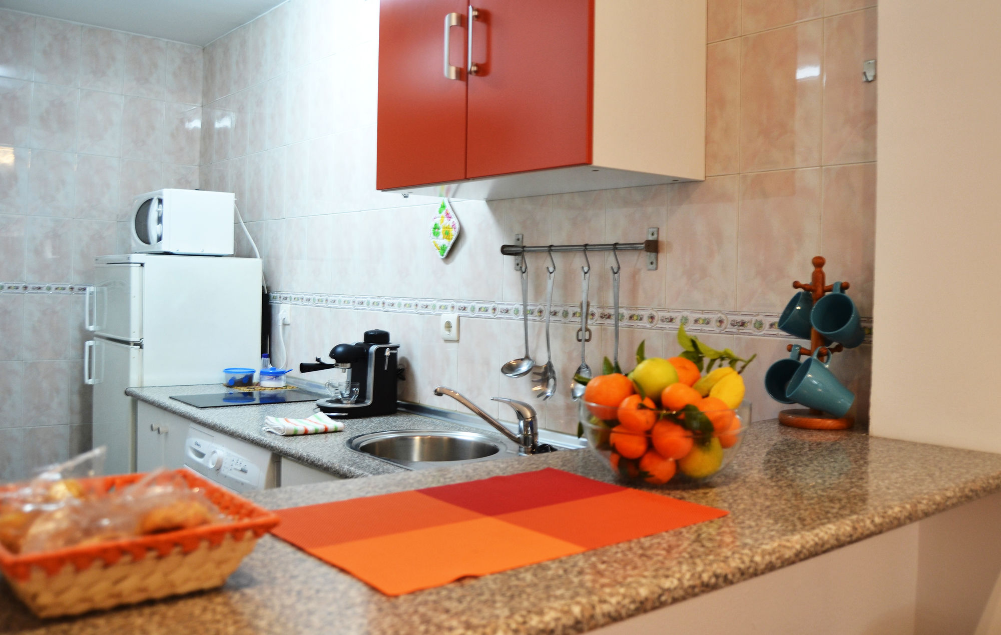 Фото Apartamentos Marques de Guadiaro 1