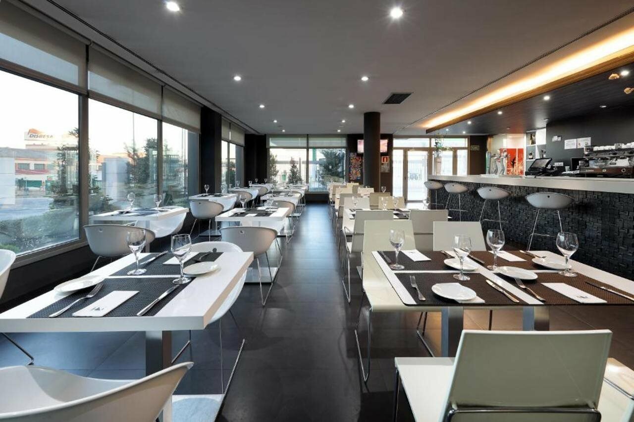 Фото Hotel Eurostars Arenas de Pinto