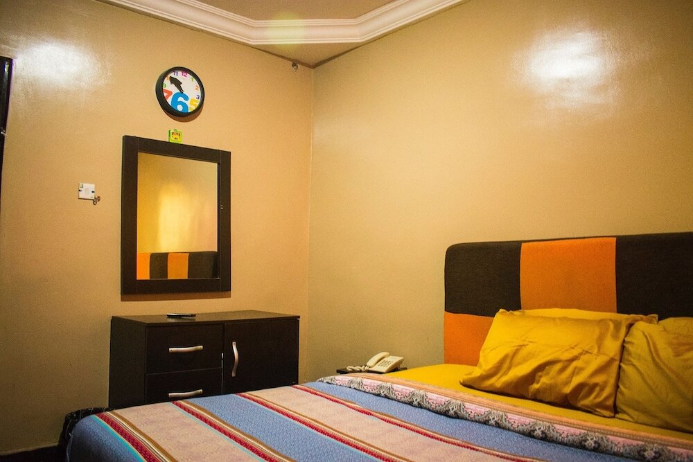 Фото Adesuwa Royal Guest House Ketu